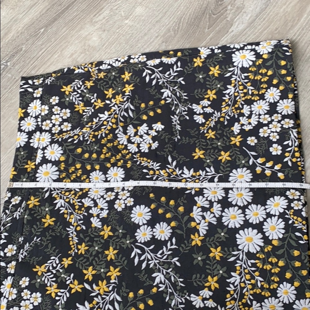 Loft Outlet Floral Mini Skirt Size 16 - Picture 4 of 6